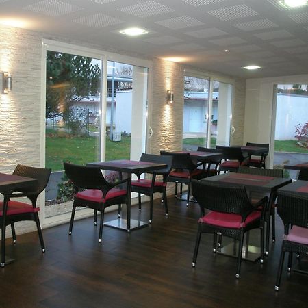 Charme Hotel, Montbeliard Sud Экстерьер фото