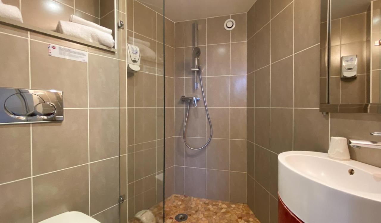 Charme Hotel, Montbeliard Sud Экстерьер фото