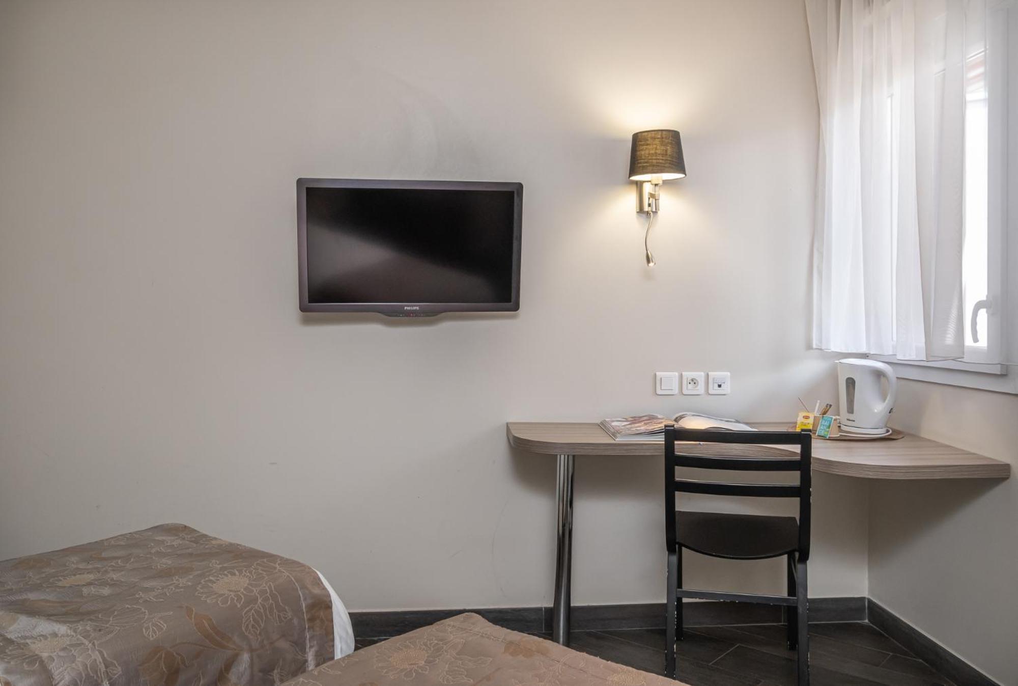 Charme Hotel, Montbeliard Sud Экстерьер фото